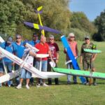 Aufstellung zum Gruppenfoto und Zuweisung der Plätze